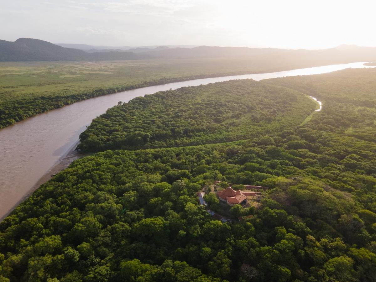 Rancho Humo Estancia Puerto Humo  Экстерьер фото